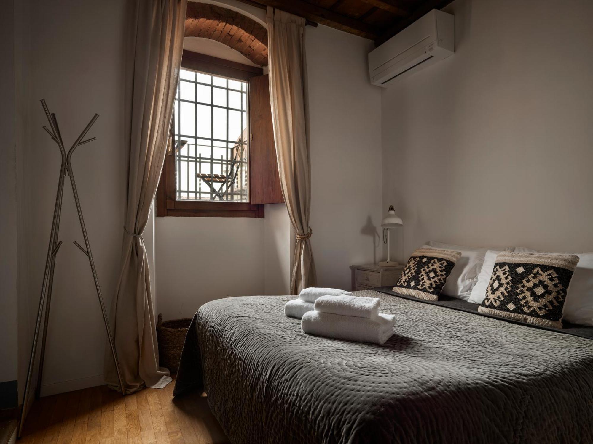 One Of A Kind Near The Duomo W/Balcony Palace Apt Firenze Esterno foto
