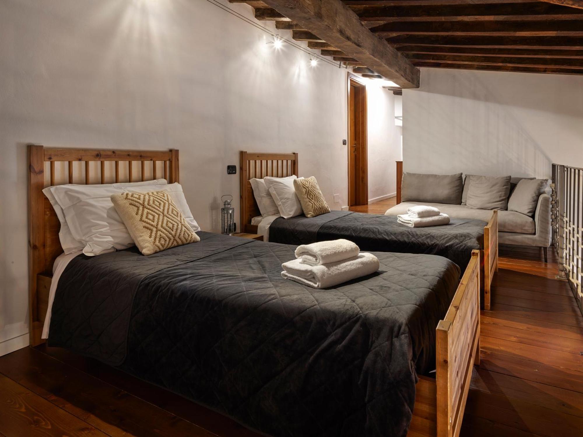 One Of A Kind Near The Duomo W/Balcony Palace Apt Firenze Esterno foto