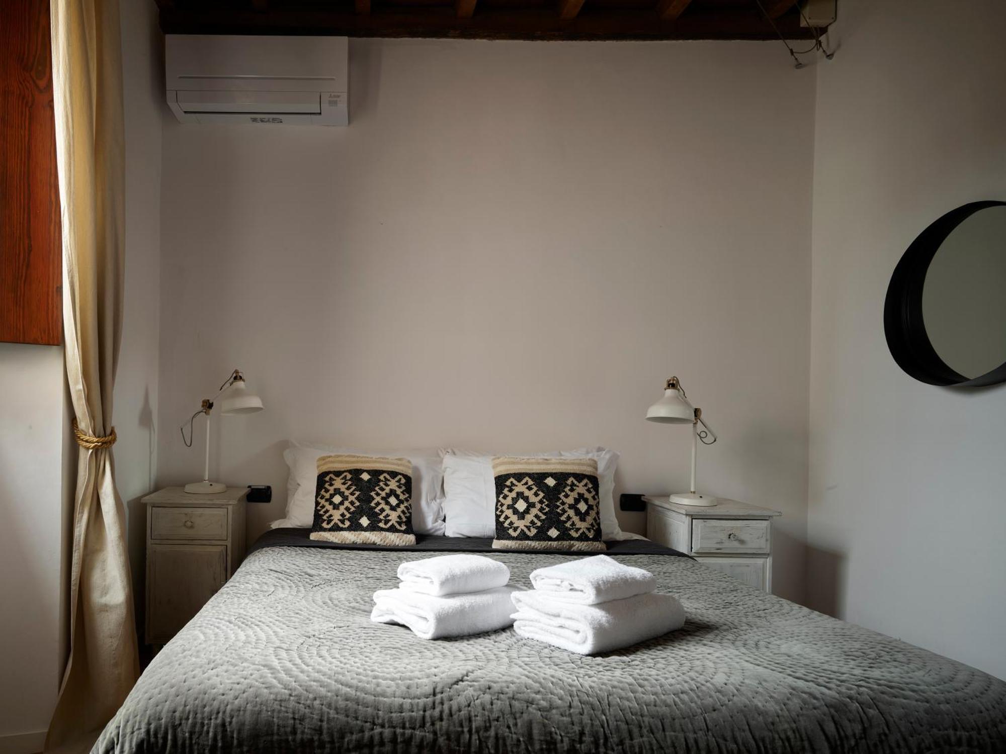 One Of A Kind Near The Duomo W/Balcony Palace Apt Firenze Esterno foto